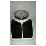 Set of bathroom scales