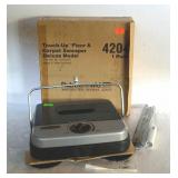 Rubbermaid touch up floor and carpet sweeper
