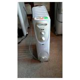 Radiator style electric heater - Room Essentials