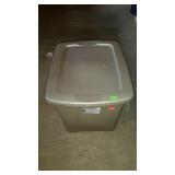 Tote with lid - Sterilite 18 gallon