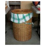 Large wicker laundry hamper with lid, and