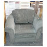 Green arm chair good shape