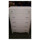 White painted dresser, matches lot 3027, measures