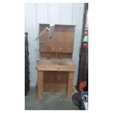 Work bench with large desk light, measures 36