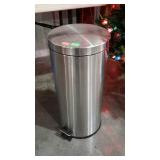 Stainless kitchen style trash can, foot pedal