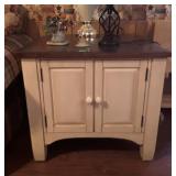 28" square top end table, antique white & natural