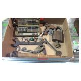 Trinket lot with pad lock, keys, pins etc