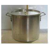 Mirro 22 qt stock pot with lid and box