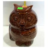 Owl cookie jar - lid has chip on back