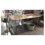 Folding table 72x30x29