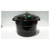 Enamel sock pot / canner, missing jar rack