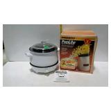 Kitchen appliances - West Bend 4 qt slow cooker, &