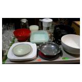Kitchenwares. Bowls, tupperware, frying pans,