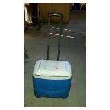 Igloo cooler on wheels with handle 17 x 11 x17