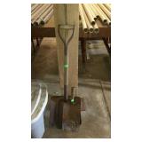 Tool lot, includes shovel and shovel head