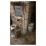 Group lot, includes buckets, speaker wire, light