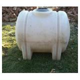 125 gallon water tank ,Tank is missing cap for