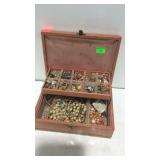 Jewelry box with jewelry