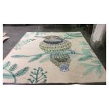8x10 room rug, humming bird design, needs cleaned