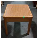 End table, contemporary oak, 22" square x 22" tall