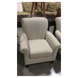 Kroehler arm chair matches previous lot