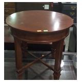 Round side table some use wear 26in dia 25in tall