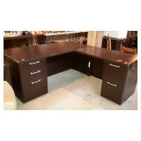 Office desk with return. Desk is 66"×30"×29" with
