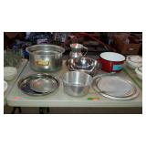 Kitchenware with cookware, stainless mixing bowl,