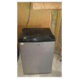 Emerson mini fridge is missing racks for inside