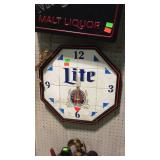 Advertisement clock, battery operated "Lite, A