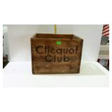 Advertisement crate, "Clicquot Club 40" - finger