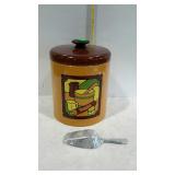 Advertisement tin - Bisquick canister with lid