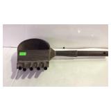 Confectionary ladle with pouring spout for candy