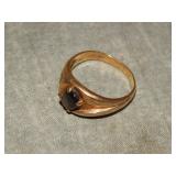 10K Gold Marked Black Saphire Ring 4.4 grams sz 10