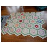 Antique Grandmothers Flower Garden Quilt - NICE !!