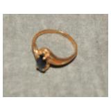 14 K Gold Marked Ring with Blue Saphire 1.4 gr
