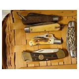 5 pocket knives, one is buck