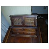 Musical jewelry box with contents