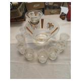 Mid-century chip and dip set and 8 glasses.