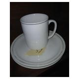 2 Delta Airlines, salad plates 7' and a coffee