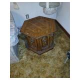 Vintage octagon end table that opens