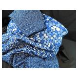 Queen Duvet, Down Comforter, 2 Shams Blue Dots