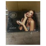 Forever, flawless, deluxe manicure kit