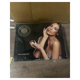 Forever, flawless, deluxe manicure kit