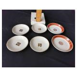 Assorted sauce bowls (6)