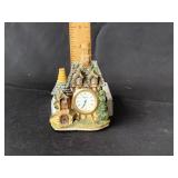 Teaberry village clock