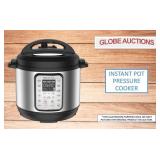 LOOKS NEW INSTANT POT PRESSURE COOKER (MSP:$100) LOOKS NEW INSTANT POT PRESSURE COOKER (MSP:$100)