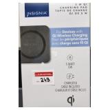 INSIGNIA 5W QI CHARGING PAD WITH CHARGER+CABLE INSIGNIA 5W QI CHARGING PAD WITH CHARGER+CABLE