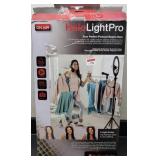 LOOKS NEW ON AIR RING LIGHT+TRIPOD+PHONE MOUNT+MIC LOOKS NEW ON AIR RING LIGHT+TRIPOD+PHONE MOUNT+MIC