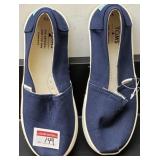TOMS SHOES (SIZE: 13M)